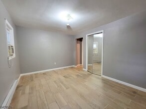 423 2nd St in Jersey City, NJ - Foto de edificio - Building Photo