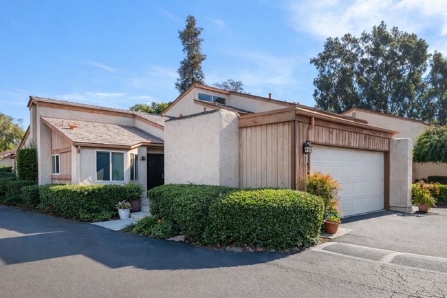 property at 2905 Plaza Leonardo