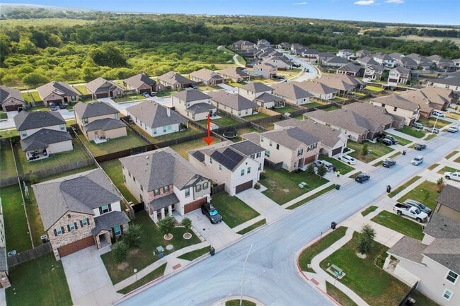 2000 Prickly Pear Dr in Bastrop, TX - Foto de edificio - Building Photo