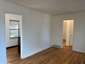 939 Grove St in Denver, CO - Building Photo - Building Photo