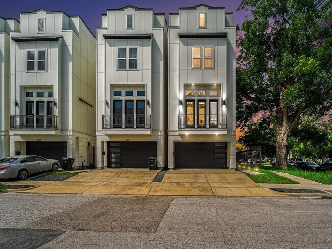 property at 2221 Francis St