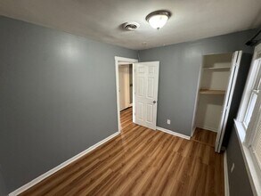 3452 W Irving Park Rd in Chicago, IL - Building Photo - Building Photo