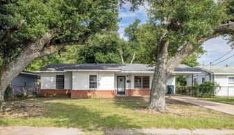 405 Sheridan St in Monroe, LA - Building Photo