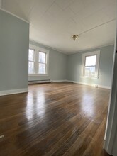 15 Bradley St, Unit 2nd floor in Naugatuck, CT - Building Photo - Building Photo