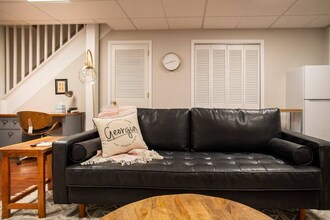 692 N Superior Ave in Decatur, GA - Building Photo - Building Photo