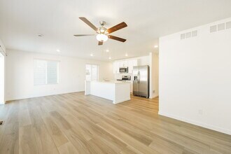 8986 Blue Feather Lp in Colorado Springs, CO - Foto de edificio - Building Photo