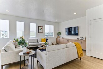 1055 W 550 S in American Fork, UT - Building Photo - Building Photo
