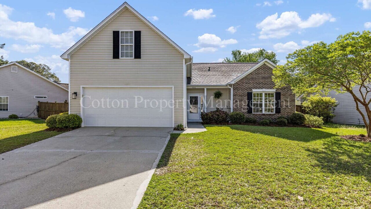 1010 Winterberry Cir in Leland, NC - Building Photo
