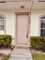 11897 Sturbridge Ln in Wellington, FL - Building Photo