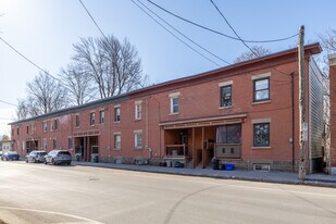 327 Crichton St in Ottawa, ON - Building Photo