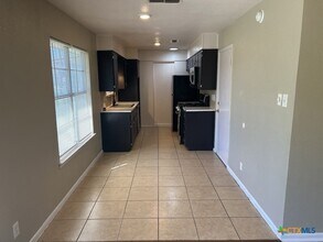 1202 Alta Mira Dr in Killeen, TX - Building Photo - Building Photo