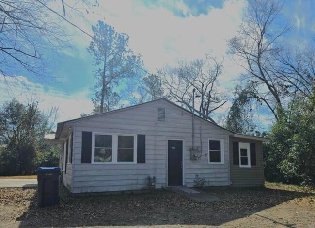 property at 1910 Dabney Dr