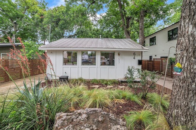 64 Comal St in Austin, TX - Building Photo - Building Photo