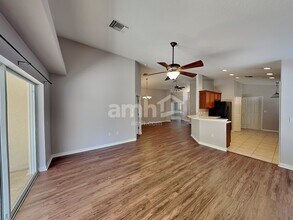 33347 Irongate Dr in Leesburg, FL - Building Photo - Building Photo