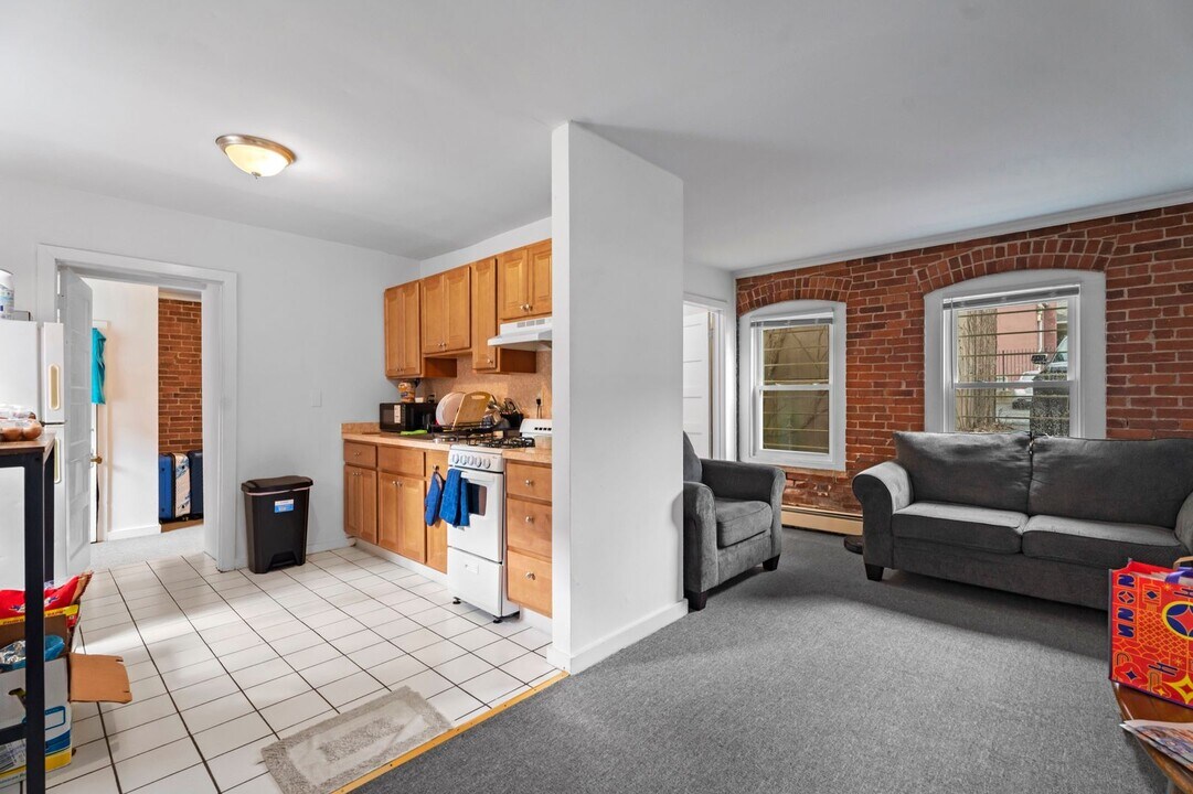 200 Park St in New Haven, CT - Building Photo