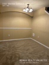 1507 Water Terrace Ln in Brandon, FL - Building Photo - Building Photo