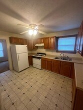 633 S Center St in Grove City, PA - Building Photo - Building Photo