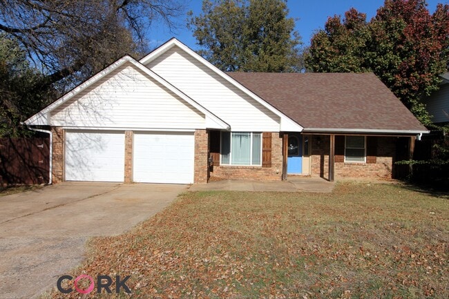 609 Belle Air Ave in Edmond, OK - Building Photo - Building Photo