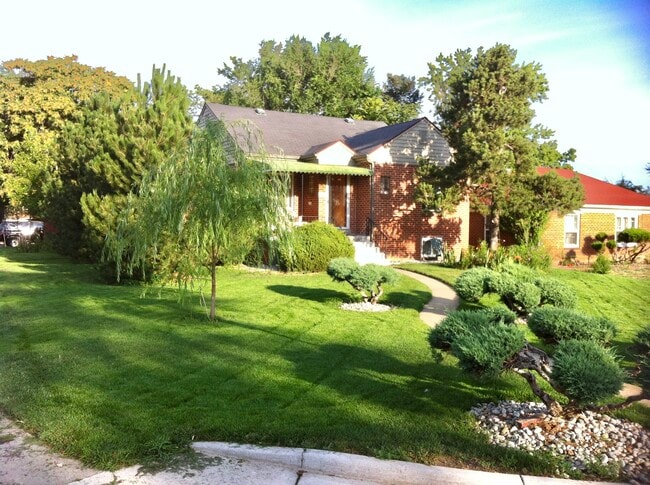 property at 2801 N Steele St