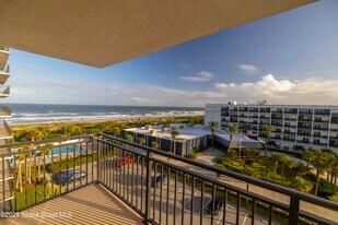2100 N Atlantic Ave in Cocoa Beach, FL - Building Photo