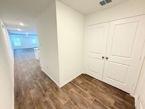 14707 Armstrong Fld in San Antonio, TX - Building Photo - Building Photo