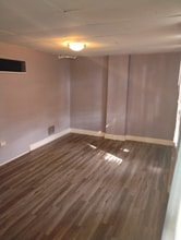 251-255 Villa St, Unit 253 Villa 2 in Elgin, IL - Foto de edificio - Building Photo