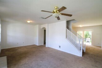 6142 Olivedale Dr in Riverview, FL - Foto de edificio - Building Photo