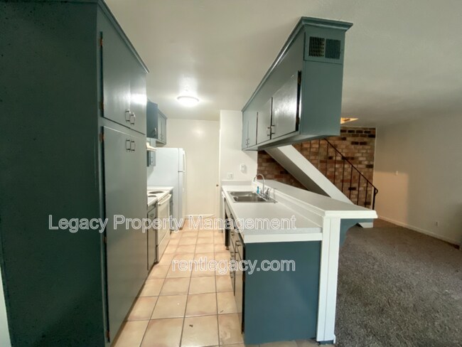 9094 Piñata Way in Sacramento, CA - Building Photo - Building Photo