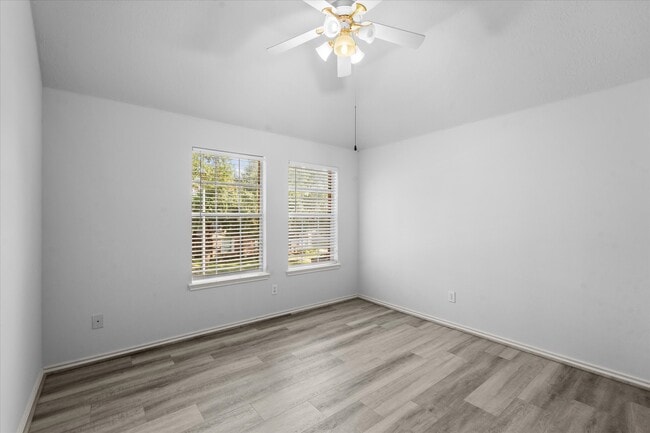 property at 3914 Clarestone Dr