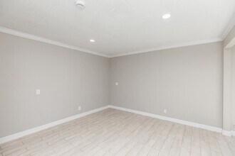 185 El Pinto in Lumberton, TX - Building Photo - Building Photo