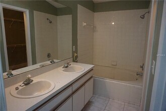 7139 Edgewater Shores Ct in Orlando, FL - Building Photo - Building Photo