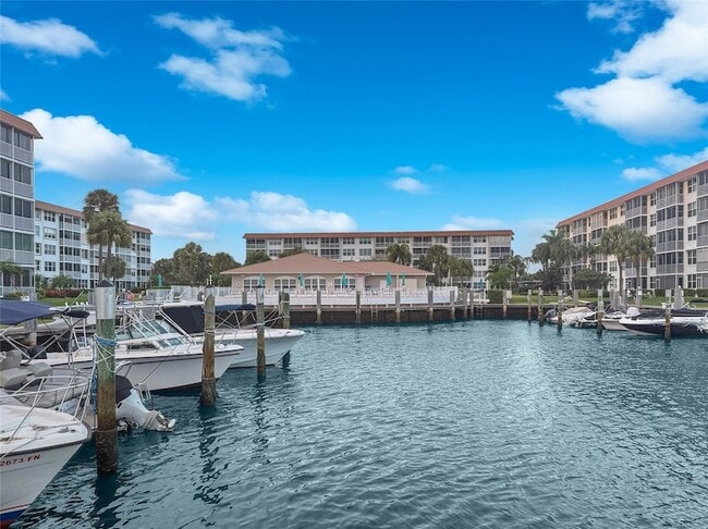property at 2717 Florida Blvd