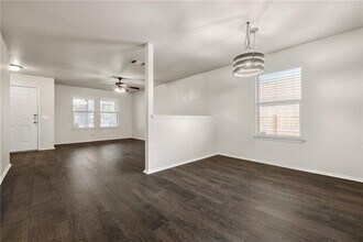 608 Losoya Ct in Hutto, TX - Building Photo - Building Photo