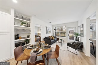 2945 Cumberland Mall in Atlanta, GA - Building Photo - Building Photo