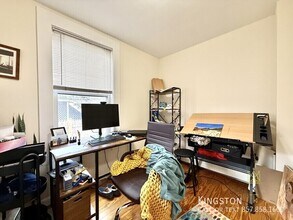 676 Washington St in Brookline, MA - Building Photo - Building Photo