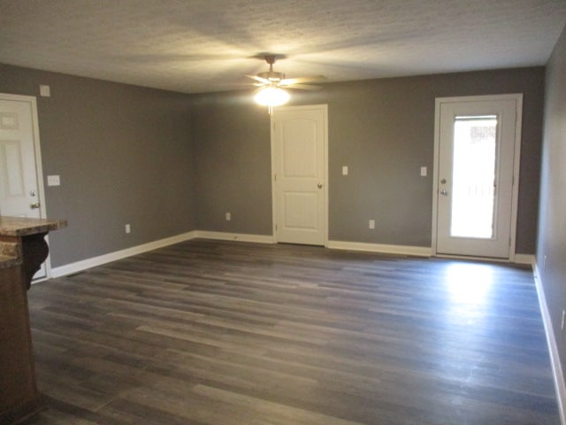 1504 Commerce Dr in Scottsville, KY - Building Photo - Building Photo