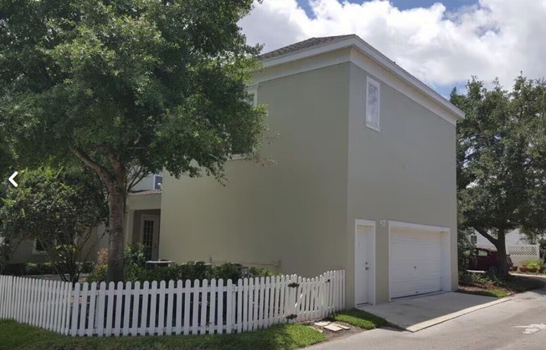 4685 Anson Ln in Orlando, FL - Building Photo