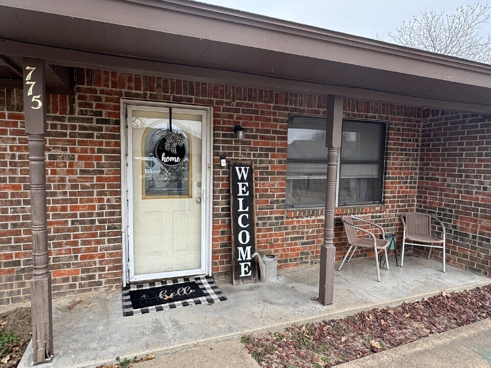 775 S 3rd Ave in Stephenville, TX - Building Photo