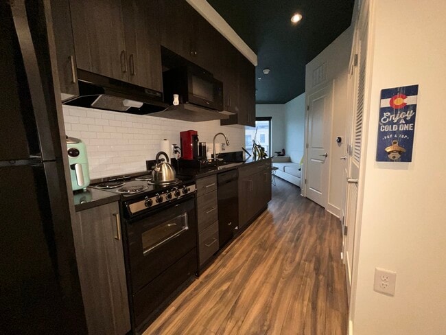 property at 2550 17th St NW