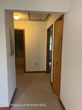 1312 Clay Ave-Unit -C2L in Dunmore, PA - Building Photo - Building Photo