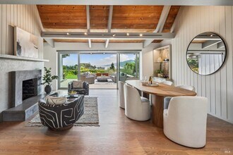 116 Barn Rd in Tiburon, CA - Building Photo - Building Photo