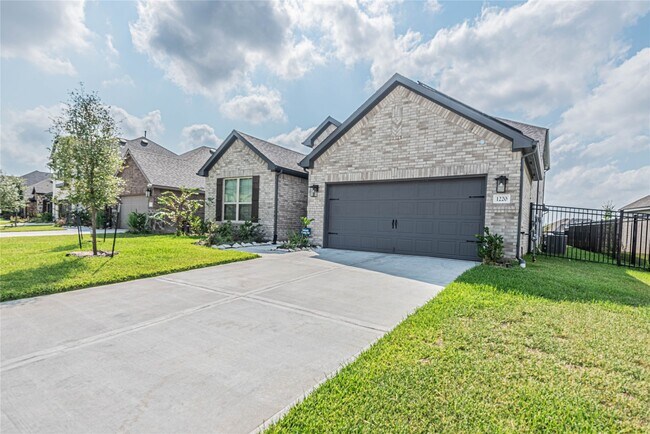 property at 1220 Gable Breeze Dr