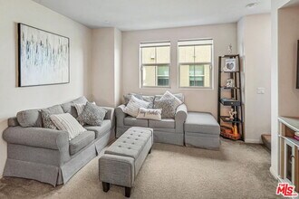 14122 Willow Ln in Los Angeles, CA - Building Photo - Building Photo