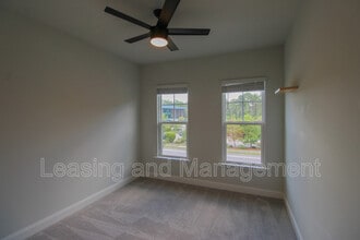 2234 Henry Tecklenburg Dr in Charleston, SC - Building Photo - Building Photo