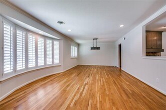 6815 Santa Maria Ln in Dallas, TX - Building Photo - Building Photo