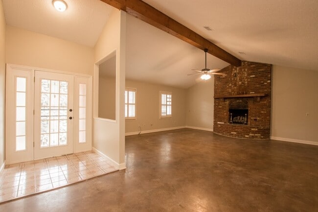 2006 Vail Dr in Jonesboro, AR - Building Photo - Building Photo