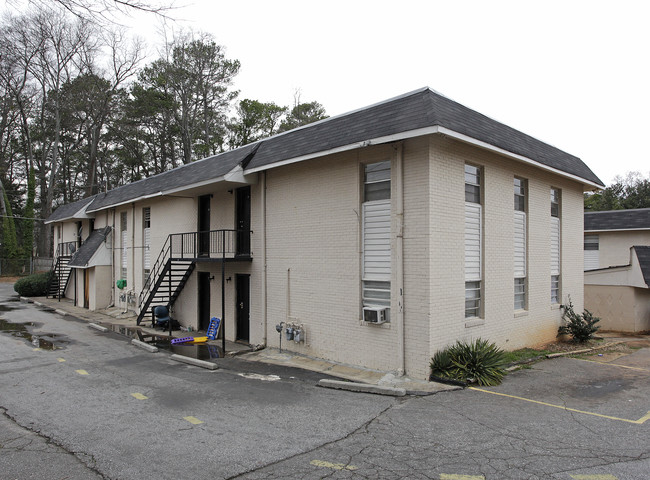 Ivy Chase Apartments in Atlanta, GA - Building Photo - Building Photo