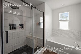9706 Flooded Field Dr in Ladson, SC - Foto de edificio - Building Photo