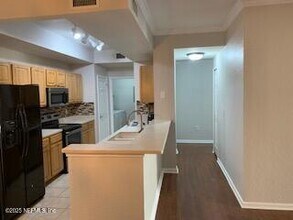 10075 Gate Pkwy in Jacksonville, FL - Building Photo - Building Photo
