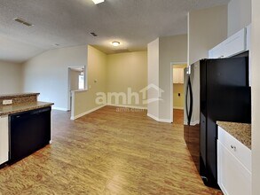 2643 Creek Ridge Dr in Green Cove Springs, FL - Foto de edificio - Building Photo